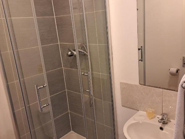 Palace Court Hotel : photo 2 de la chambre chambre triple