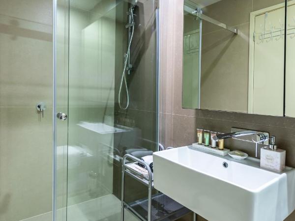 Aussie Escape Apartments-Skyline Collins Tower : photo 6 de la chambre two bedroom with one private bathroom