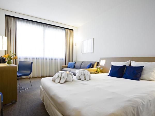 Novotel Genova City : photo 2 de la chambre chambre supérieure avec 1 lit double et 1 canapé-lit
