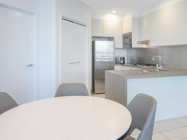 Meriton Suites Adelaide Street, Brisbane : photo 3 de la chambre suite 2 chambres altitude