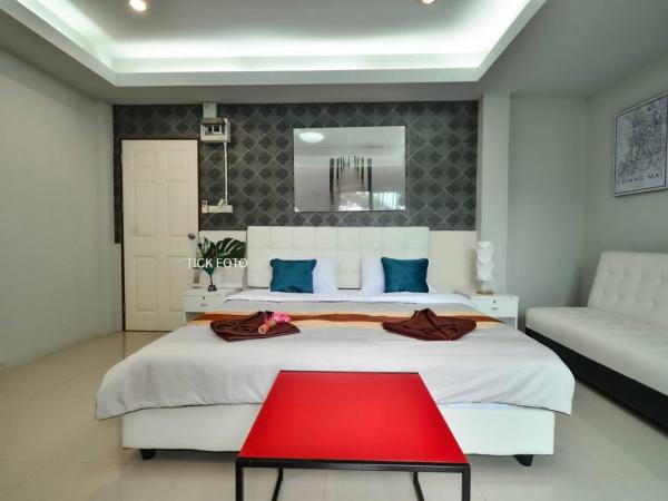 Sphat เอสพลัส Boutique Hotel chiang mai : photo 3 de la chambre studio lit king-size avec canapé-lit