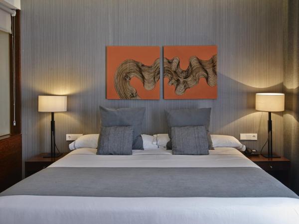 Hotel Carris Marineda : photo 7 de la chambre chambre double ou lits jumeaux avec parking