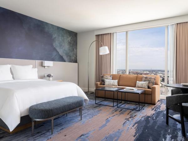 Four Seasons St. Louis : photo 3 de la chambre chambre lit king-size grand premier avec vue sur la ville