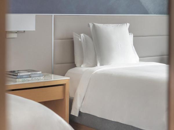 Four Seasons St. Louis : photo 2 de la chambre room two double beds - city view