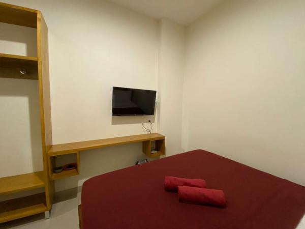 The Home Srengseng : photo 4 de la chambre chambre standard lit queen-size