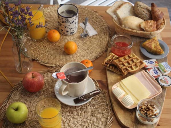 Boutike Guesthouse : photo 1 de la chambre chambre double ou lits jumeaux