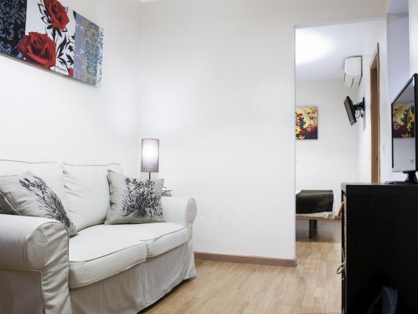 THC Gran Via Hostel : photo 2 de la chambre suite junior