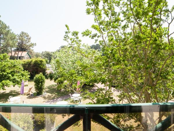 Hotel Saint Paul : photo 4 de la chambre chambre quadruple côté jardin