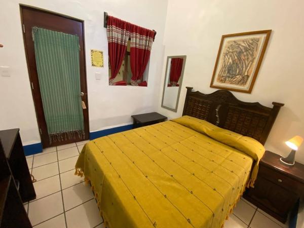 Hostal Mixteco Naba Nandoo : photo 4 de la chambre chambre simple standard avec salle de bains commune