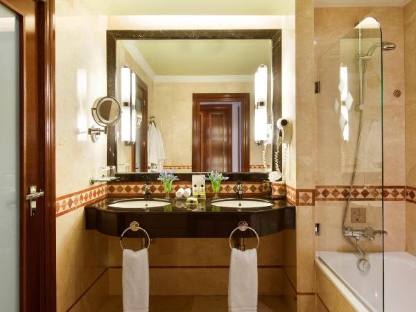 InterContinental Madrid, an IHG Hotel : photo 10 de la chambre chambre classique