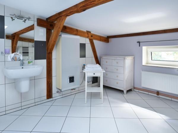 Pokoje u świętego Krzysztofa : photo 3 de la chambre chambre lits jumeaux avec salle de bains
