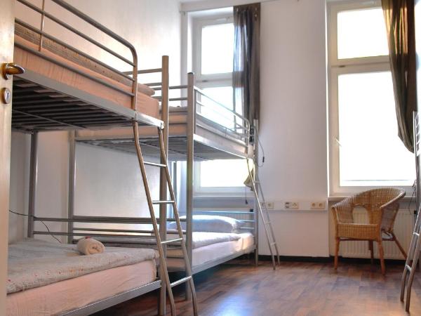 Oskars Absteige : photo 2 de la chambre lit dans dortoir mixte de 6 lits
