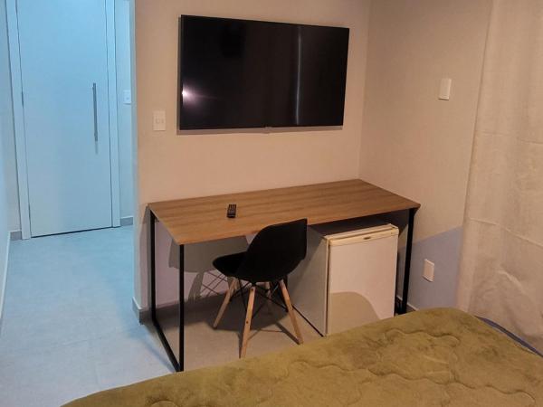 Maraca Hostel : photo 2 de la chambre chambre double avec salle de bains privative
