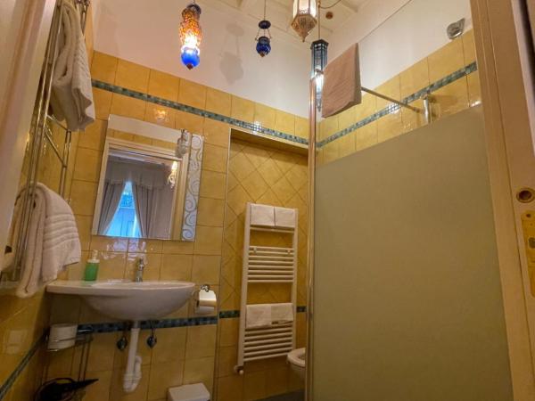 Ai Savoia B&B - Guest House : photo 4 de la chambre chambre double