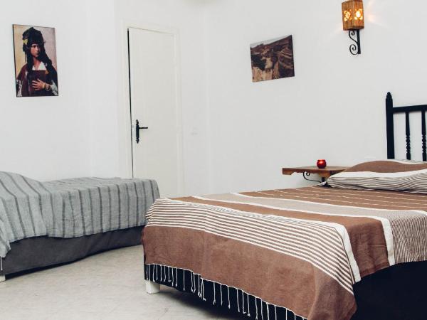 Résidence Le Ruisseau : photo 2 de la chambre chambre triple avec balcon