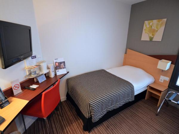 Kyriad Hotel Dijon Gare : photo 4 de la chambre chambre simple avec accs au spa