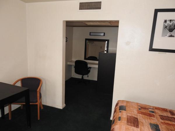 Downtown Inn : photo 2 de la chambre chambre avec 2 grands lits queen-size