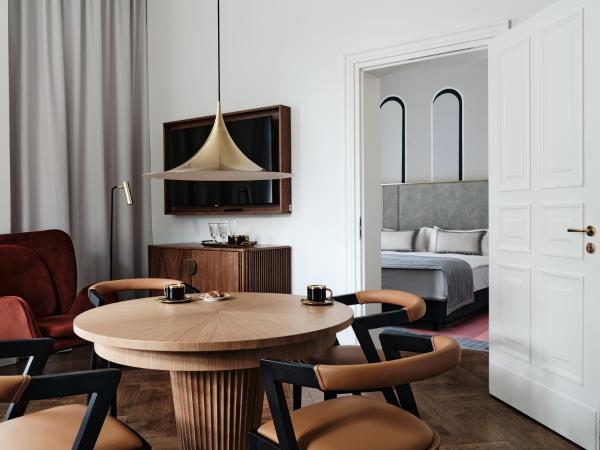 Hotel Altus Palace - Destigo Hotels : photo 3 de la chambre appartement