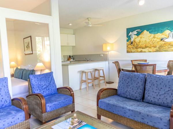 Beachfront Terraces with Onsite Reception & Check In : photo 1 de la chambre appartement 2 chambres - vue sur jardin