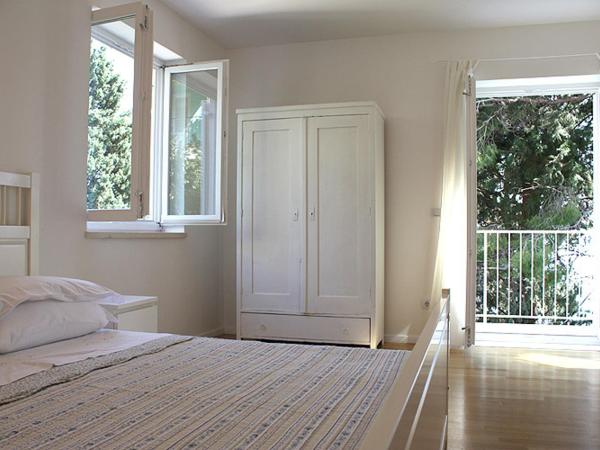 Suncana Apartments Dubrovnik : photo 5 de la chambre appartement 1 chambre avec balcon et vue sur mer