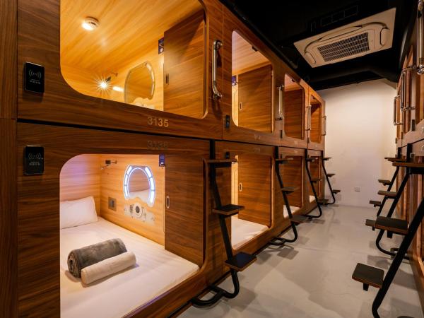 Jpod Capsule Hotel : photo 2 de la chambre dortoir pour femmes