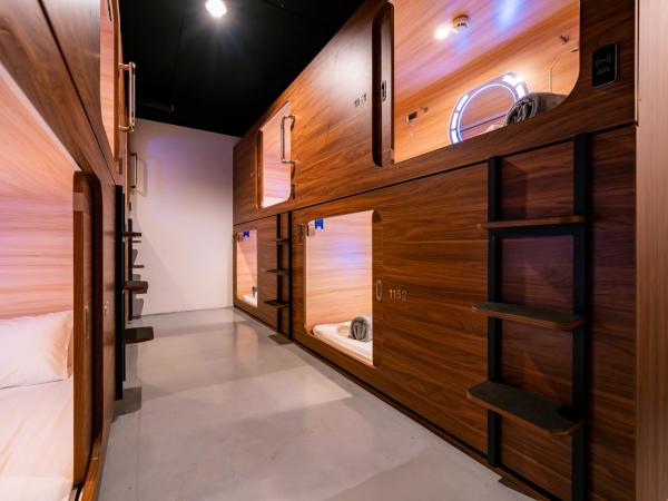 Jpod Capsule Hotel : photo 2 de la chambre chambre familiale
