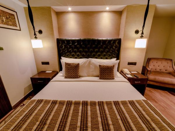 Sarovar Portico Jaipur : photo 2 de la chambre premium room with king bed and 2 pints of beer and 20% discount on fnb