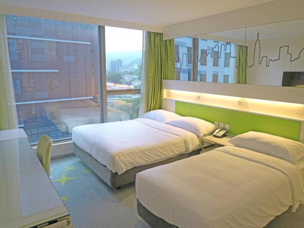 Dorsett Tsuen Wan, Hong Kong : photo 1 de la chambre chambre triple familiale