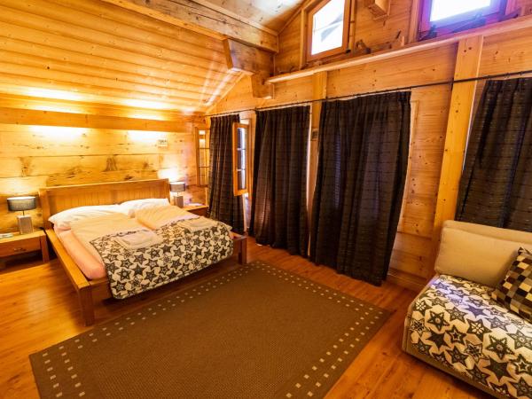 Hotel Restaurant Les Lilas : photo 5 de la chambre suite junior