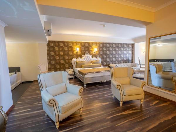 Azka Hotel : photo 10 de la chambre suite affaires