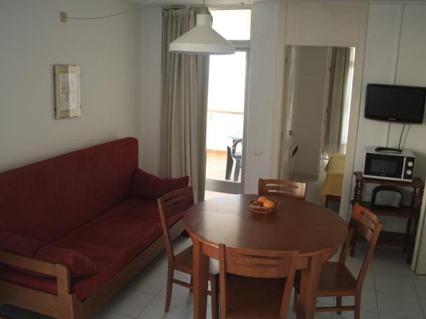 Edificio Albufeira Apartamentos A. Local - Albuturismo Lda : photo 10 de la chambre appartement 1 chambre - vue latérale mer