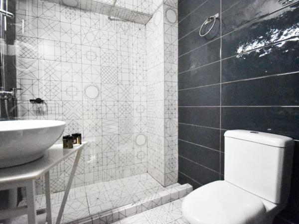 Be My Guest Athens : photo 5 de la chambre chambre triple avec balcon