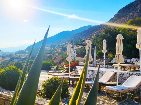 Room in Apartment - Beautiful and Spacious Room near Cretan Sea : photo 3 de la chambre chambre triple