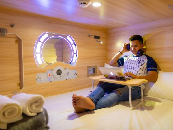 Jpod Capsule Hotel : photo 1 de la chambre dortoir mixte