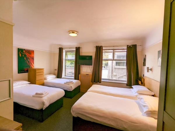 Hotel Celebrity Bournemouth East Cliff by Villare hotels : photo 1 de la chambre chambre quadruple