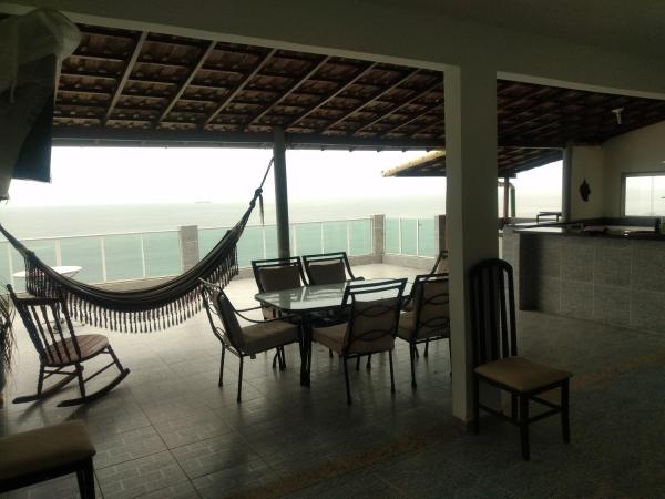 Hostel Vista do Mar : photo 6 de la chambre chambre triple avec salle de bains privative