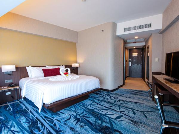 Ambassador Hotel Bangkok - SHA Extra Plus : photo 1 de la chambre chambre double privilège aile sky