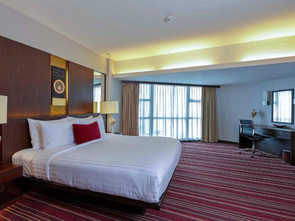 Ambassador Hotel Bangkok - SHA Extra Plus : photo 1 de la chambre suite supérieure lit double aile sky