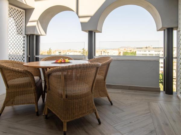 Hotel Granada Center : photo 6 de la chambre chambre double avec terrasse