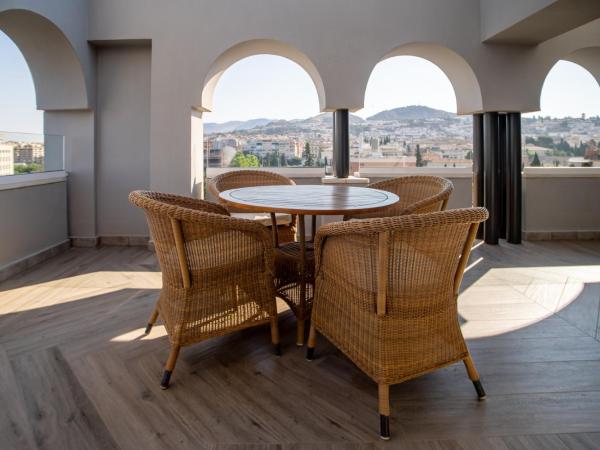 Hotel Granada Center : photo 5 de la chambre suite junior