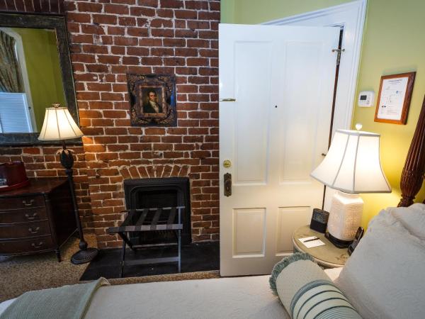 Eliza Thompson House, Historic Inns of Savannah Collection : photo 2 de la chambre chambre lee lit queen-size - maison principale