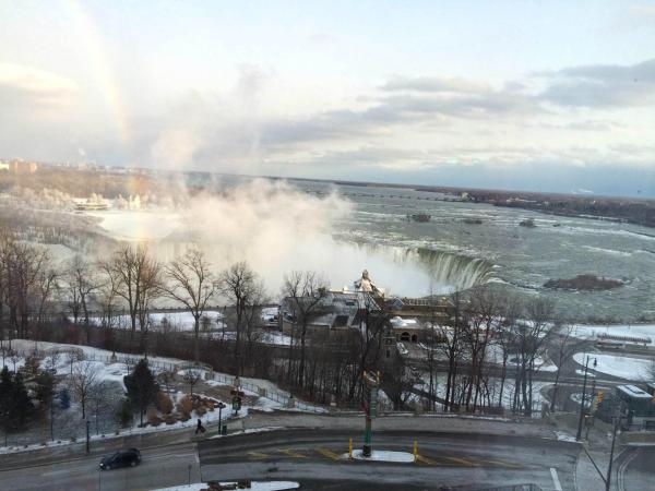 The Oakes Hotel Overlooking the Falls : photo 2 de la chambre chambre tour premium 2 lits queen-size - vue sur chutes