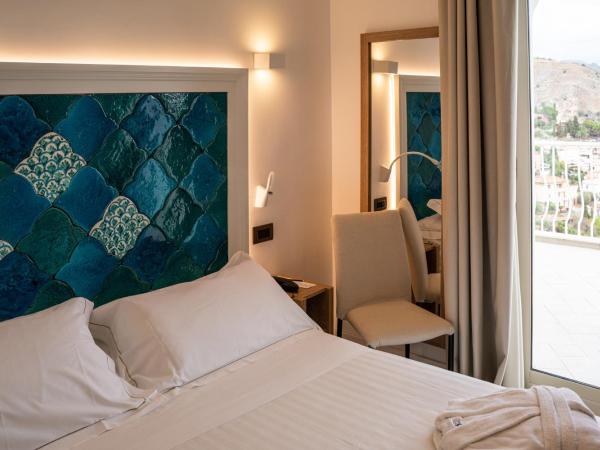 Splendid Hotel Taormina : photo 3 de la chambre chambre double deluxe avec terrasse - vue sur mer