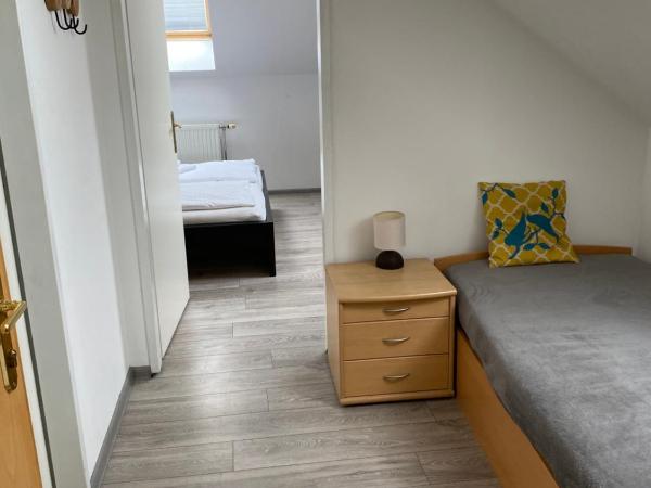 Pension Lizzi : photo 6 de la chambre chambre double ou lits jumeaux standard