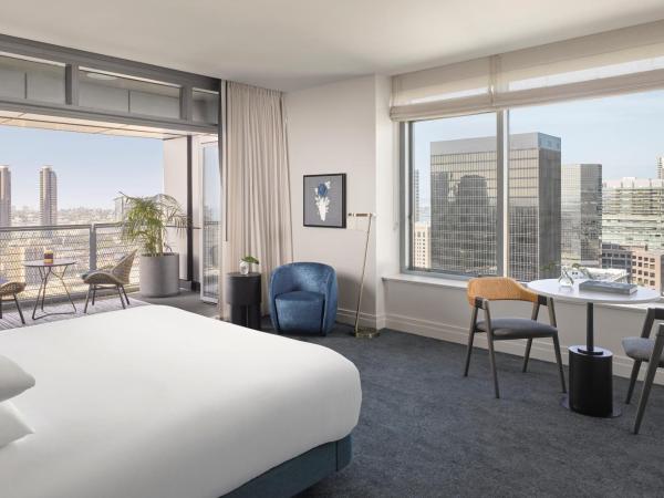 Kimpton Alma San Diego, an IHG Hotel : photo 1 de la chambre suite studio lit king-size - vue sur port