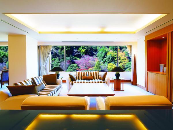 Arima Onsen Gekkoen Korokan : photo 5 de la chambre executive hollywood twin room with open-air bath