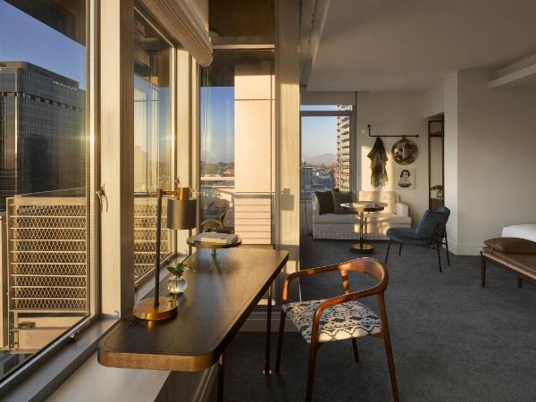 Kimpton Alma San Diego, an IHG Hotel : photo 2 de la chambre chambre lit king-size premium avec balcon - vue sur ville