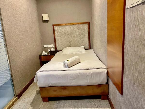 Fan Holiday Hotel : photo 6 de la chambre chambre simple