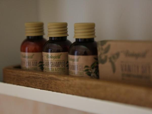 Al Pozz Boutique Resort : photo 2 de la chambre chambre double supérieure - vue sur lac