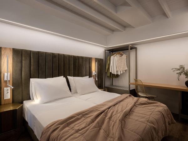 Elia Erato : photo 7 de la chambre suite 2 chambres avec balcon